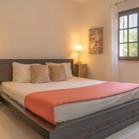 Charming 4bdr Near Aquashow By Lovelystay Casa de Férias *