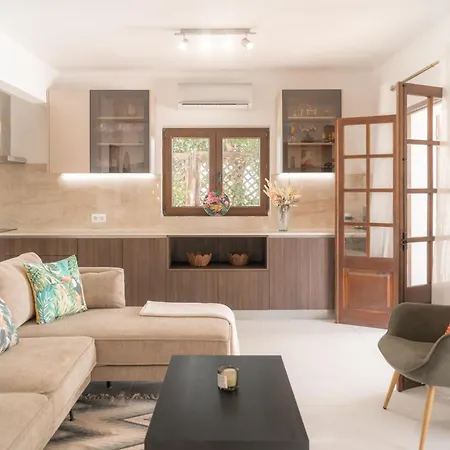 Charming 4bdr Near Aquashow By Lovelystay