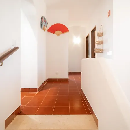 Casa de Férias Charming 4bdr Near Aquashow By Lovelystay