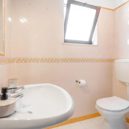 Feriehus Charming 4bdr Near Aquashow By Lovelystay
