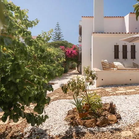 Charming 4bdr Near Aquashow By Lovelystay Quarteira