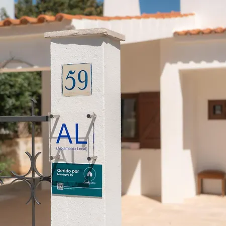 Charming 4bdr Near Aquashow By Lovelystay * Quarteira